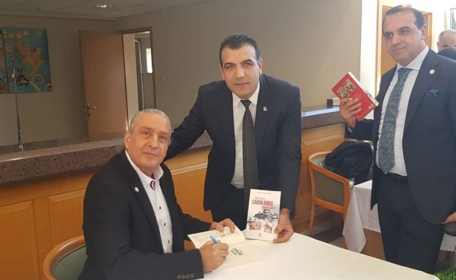 Prof Dr. Tuncay Öğün, Gebze’de “100 Soruda Sarıkamış Harekatı” kitabını imzaladı