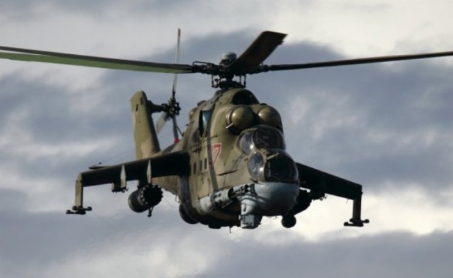 Azerbaycan'da askeri helikopter düştü!