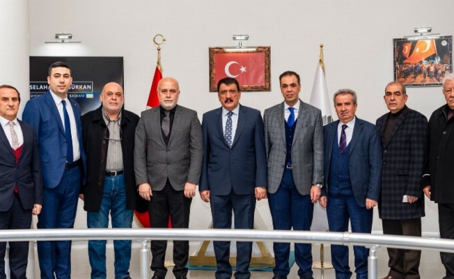 MEV Malatya Şube Başkanı ve Yönetiminden Başkan Gürkan'a ziyaret 