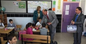 Belediye Başkanı Yılmaz'dan okul ziyareti