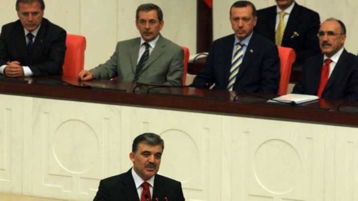 AK Parti'nin kurucularındandı CHP'den Aday oluyor
