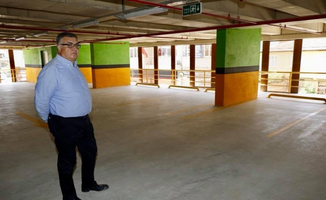 Belediye Başkanı Kesimoğlu, otopark binasında incelemelerde bulundu