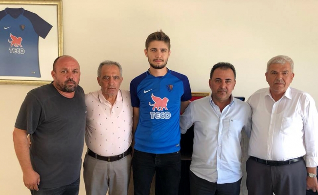 Karacabey Birlikspor Mehmet Albayrak'ı transfer etti