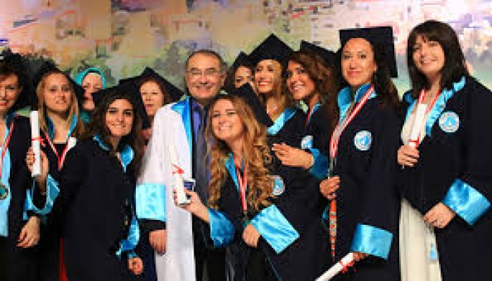 Üsküdar Üniversitesi'nde mezuniyet töreni