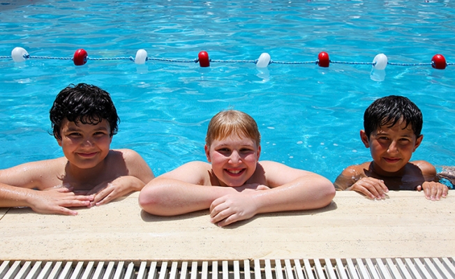 Ataşehir Yaz Spor Okulları'nda yüzme kursları sona erdi