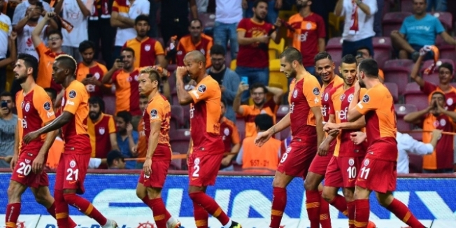 Galatasaray'ı Alanya karşısında 1-0 öne geçiren golü 38 bin kişi izledi