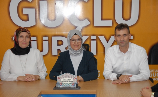 Katırcıoğlu, AK Parti Gölcük teşkilatını ziyaret etti