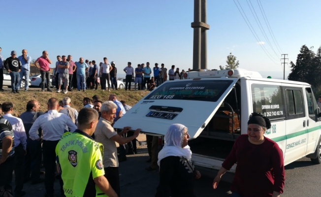 Çayırova'da Piknikten dönerken trafik kazası yaptılar