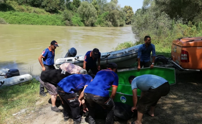 Sakarya Nehri'ne düşen gencin cesedi bulundu