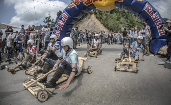 Tahta otomobillerin yarıştığı Red Bull Formulaz yarın Rize'de