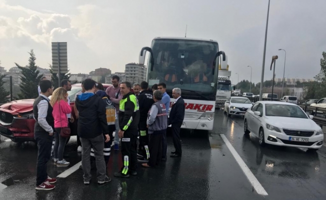 Anadolu Otoyolu'nda zincirleme kaza trafiği aksattı