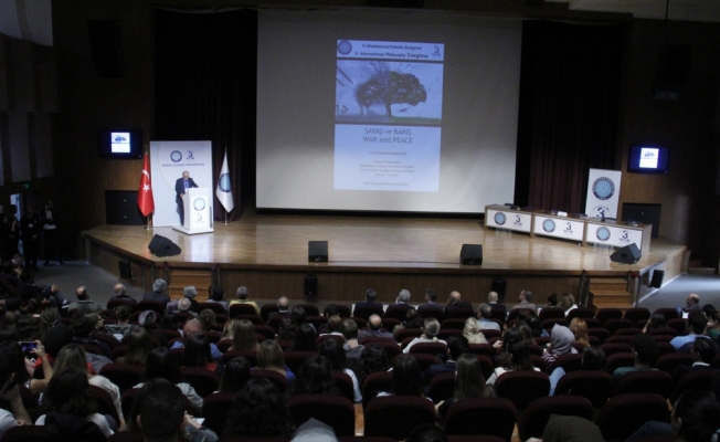 “Uluslararası Felsefe Kongresi“ başladı