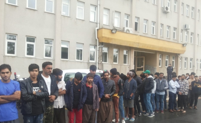Tekirdağ'da 131 düzensiz göçmen yakalandı