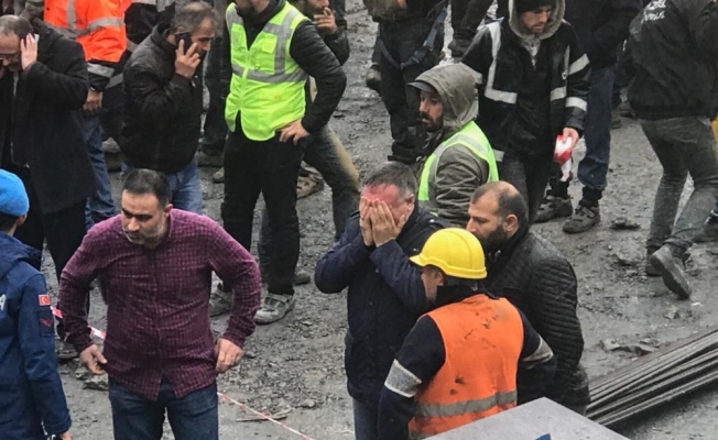 Kuzey Marmara Otoyolu Kocaeli-Gebze kesimindeki viyadük çalışmaları sırasında düşen beton blokun altında kalan işçilerden birinin daha cenazesine ulaşıldı.
