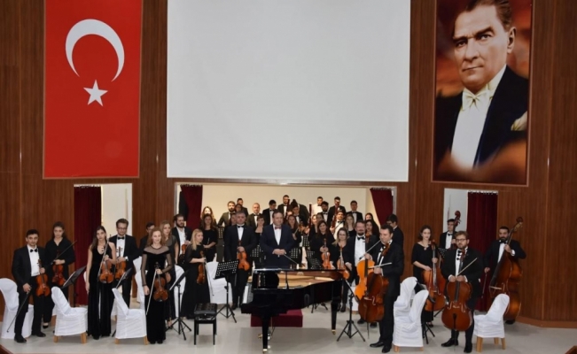 Balkan Senfoni Orkestrası Tekirdağ'da konser verdi