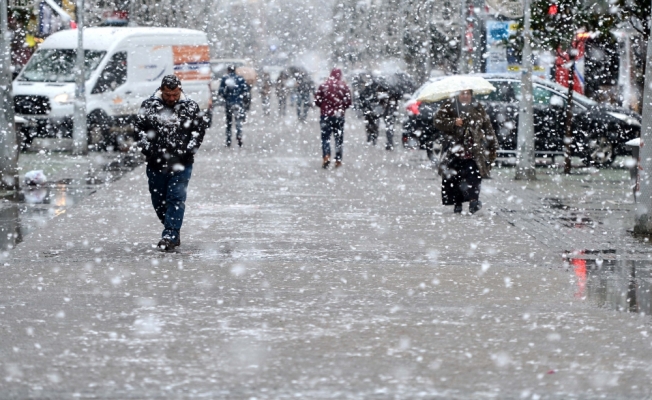 Doğu Marmara'da kar yağışı