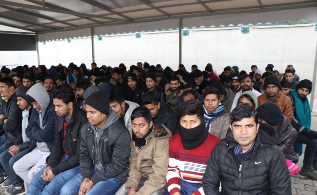 Edirne'de 292 düzensiz göçmen yakalandı