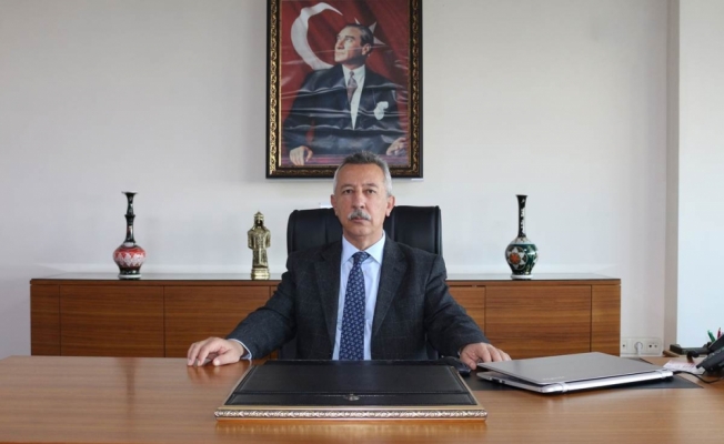 Kaymakam Ünlüsoy ve Belediye Başkanı Mandalı'nın yeni yıl mesajları