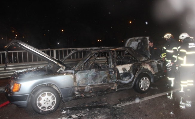 Kocaeli'de araç yangını