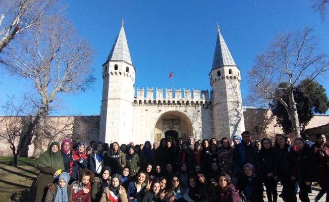 Öğrencilere karne hediyesi İstanbul gezisi