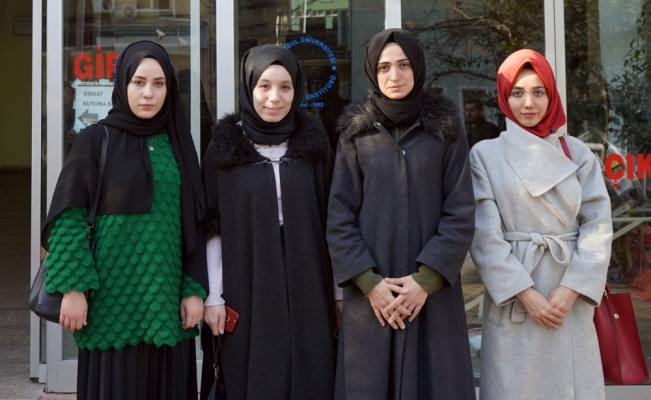 AK Parti Fatih Kadın Kolları, kanser hastası çocukları ziyaret etti