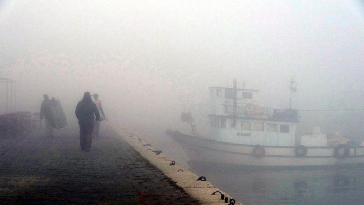 Çanakkale Boğazı'ndaki yoğun sis