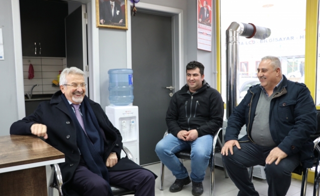 CHP Nilüfer Belediye Başkan adayı Erdem taksi şoförlüğü yaptı