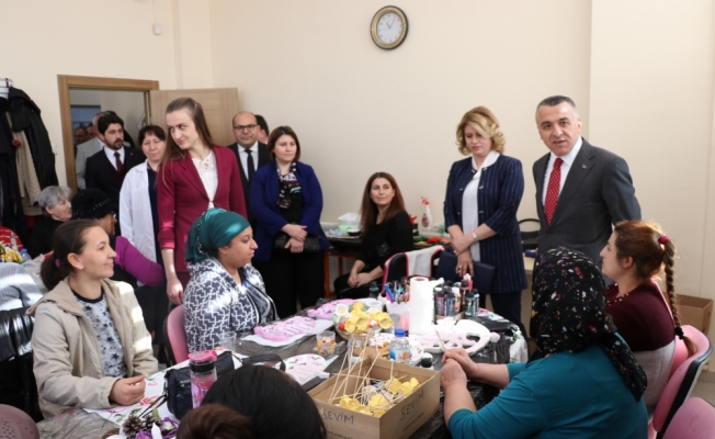 Kırklareli Valisi Bilgin, Babaeski'de ziyaretlerde bulundu