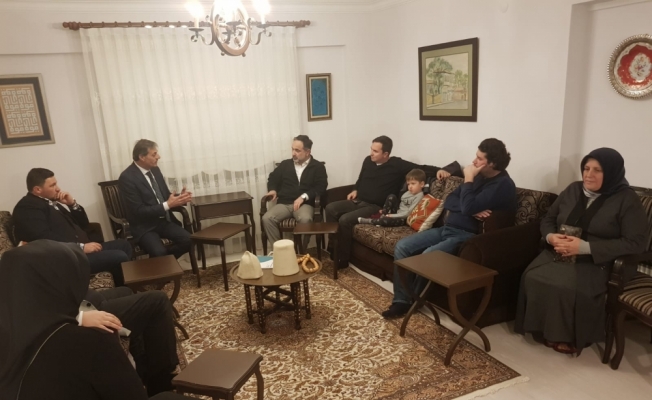 Serdivan Belediye Başkanı Alemdar vatandaşlarla buluştu