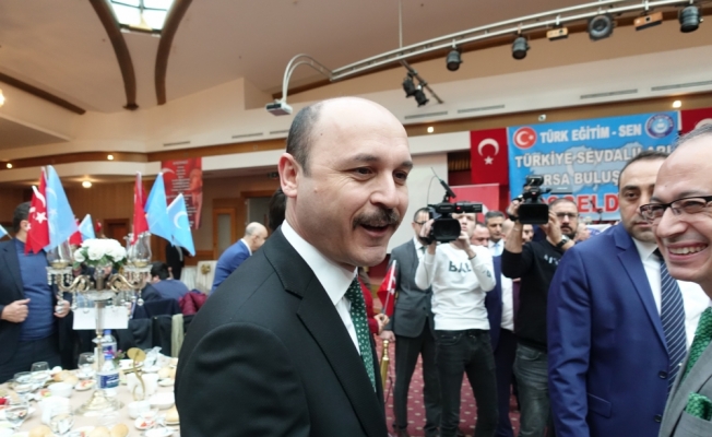 Türk Eğitim-Sen'den sözleşmeli öğretmenlerin ailelerinin birleştirilmesi talebi