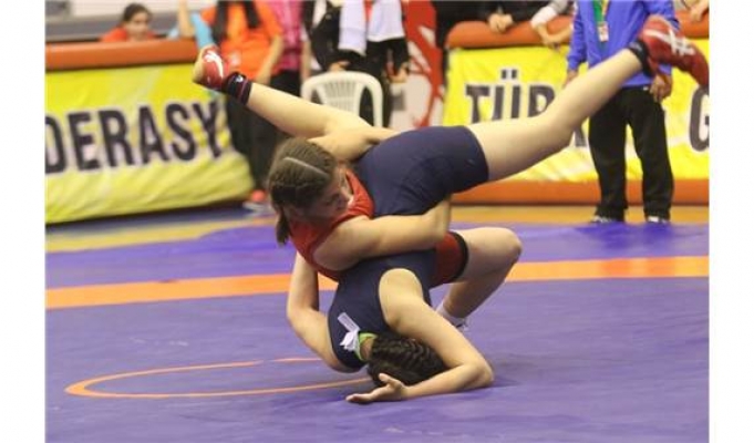 Genç Kadınlar Türkiye Güreş Şampiyonası sona erdi