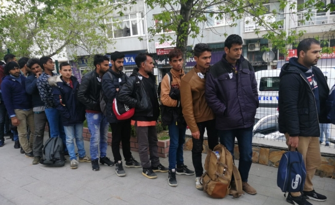 Edirne'de 84 düzensiz göçmen yakalandı