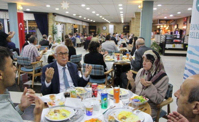 Bandırma'da şehit aileleri ve gazilere iftar
