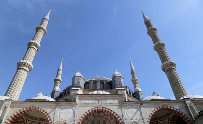 HUZUR VE BEREKET AYI RAMAZAN - Selimiye Camisi ramazana hazırlanıyor