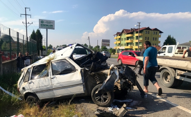 Sakarya'da trafik kazası: 2'si çocuk 6 yaralı