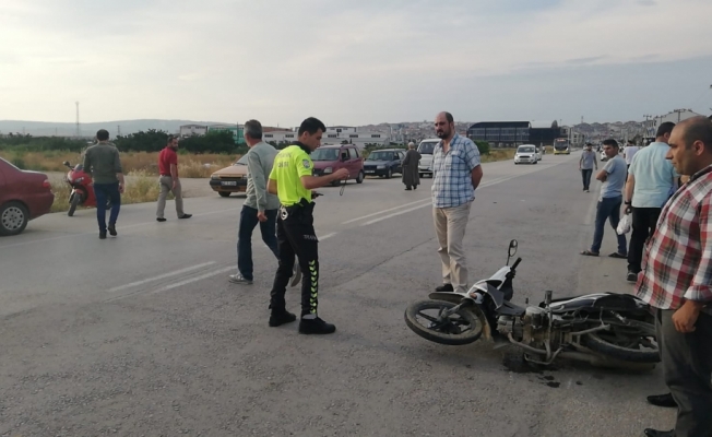 Bursa'da kazada motosiklet sürücüsü ağır yaralandı