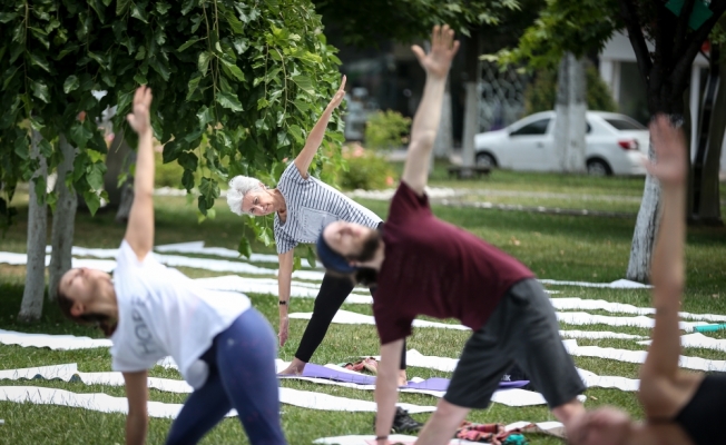 Bursa'da yoga etkinliği
