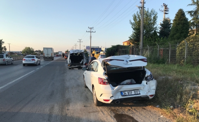 Sakarya’da zincirleme trafik kazası: 3 yaralı