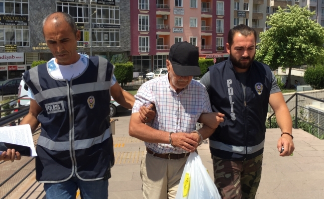 Balıkesir'de 74 yaşındaki yankesicilik şüphelisi yakalandı