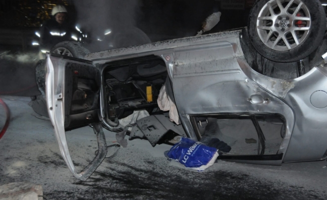 Gebze'de  takla atan otomobil yandı: 1 ağır yaralı