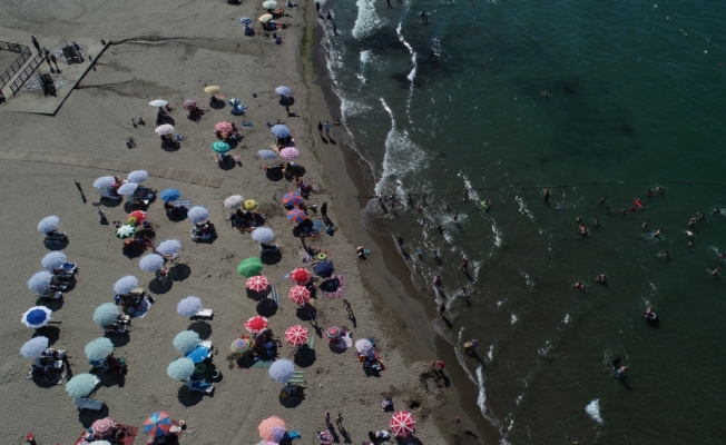 Vatandaşlar sahillere akın etti