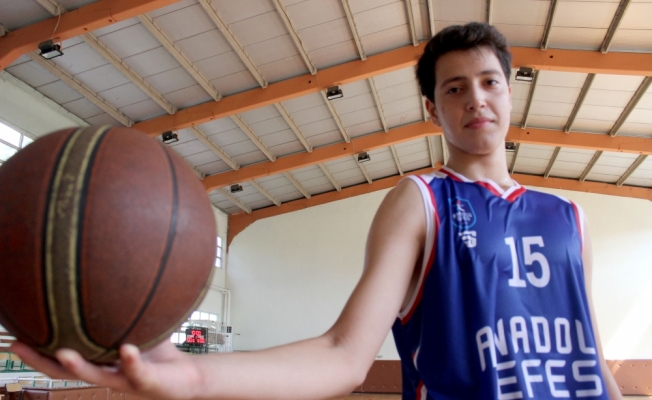 Başpehlivan babanın basketçi oğlunun hedefi NBA
