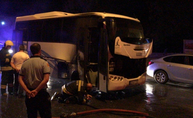 Edirne'de seyir halindeki minibüste yangın