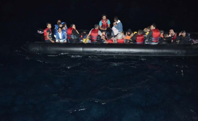 Enez açıklarında 68 düzensiz göçmen yakalandı