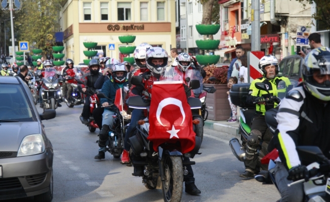 Bursa'da motosikletlilerden 