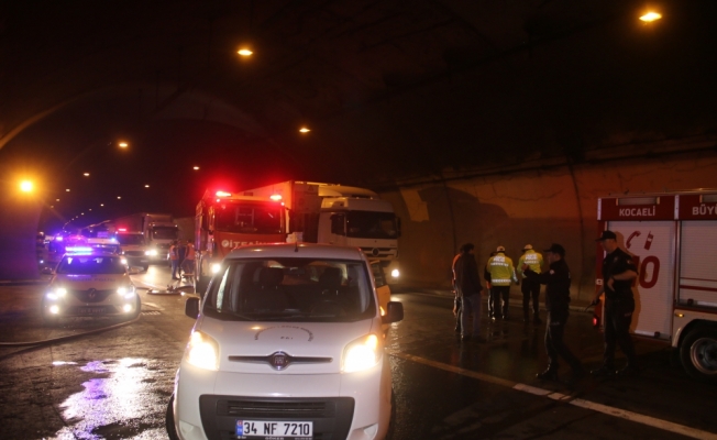 Kocaeli'de otoyol tünelinde trafik kazası ve yangın tatbikatı