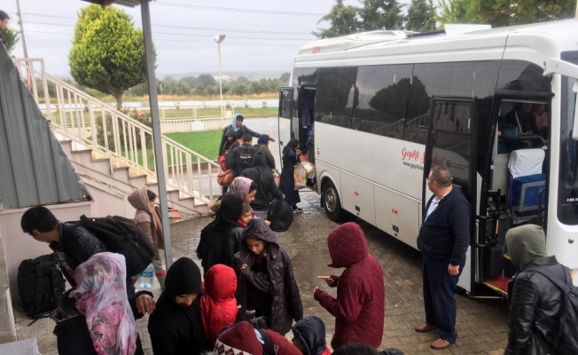Çanakkale'de 25 düzensiz göçmen yakalandı