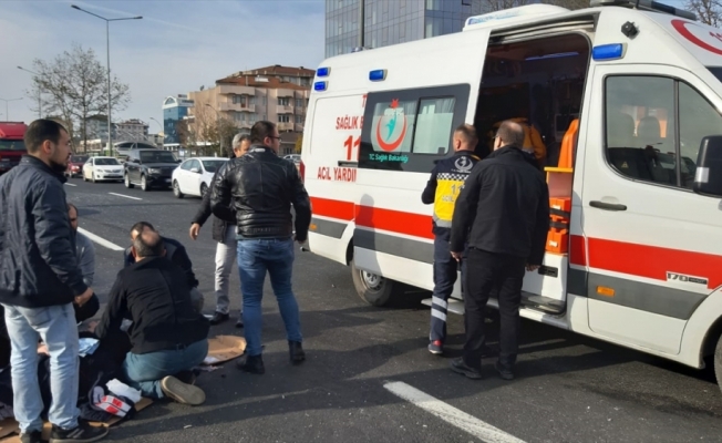 GÜNCELLEME - Kocaeli'de kazanın ardından alev alan otomobildeki 1 kişi öldü, 1 kişi ağır yaralandı