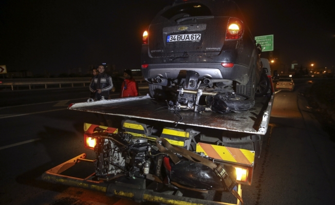 İstanbul'da bariyerlere çarpan motosikletin sürücüsü öldü