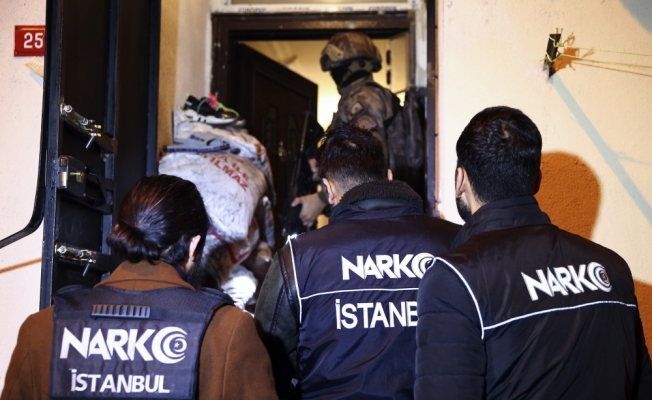 İstanbul'da uyuşturucu satıcılarına yönelik operasyonda 103 şüpheli gözaltına alındı